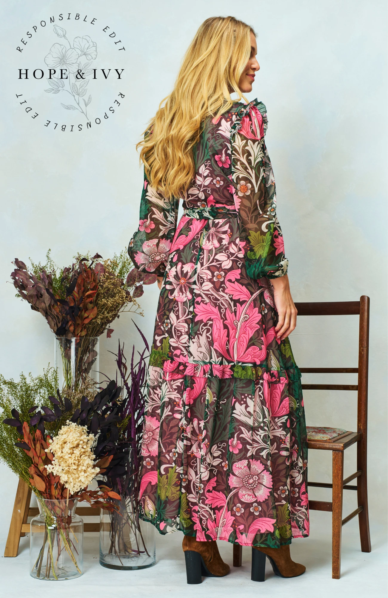 The Rosehip - The William Morris Society - Image 6